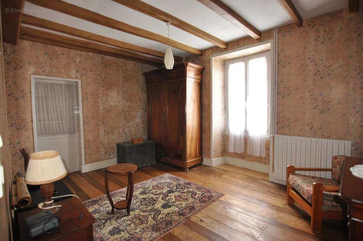 Maison à AUBETERRE-SUR-DRONNE