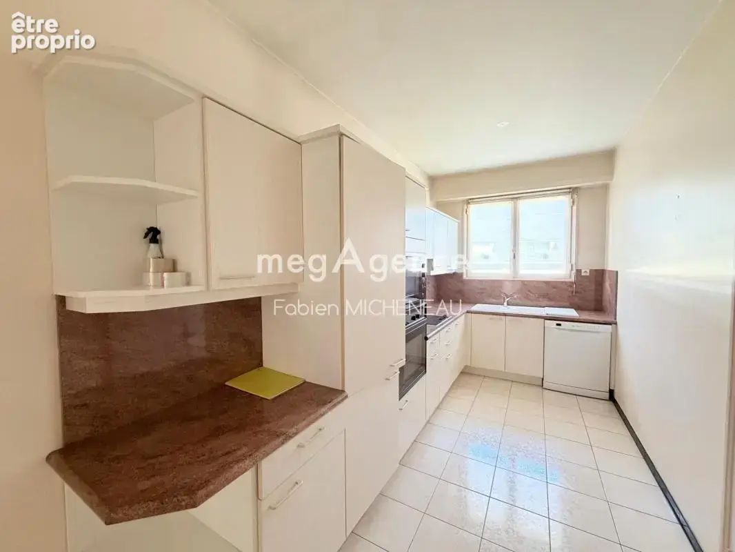 Appartement résidence La Paix - Cholet, 3 chambres, 115 m² - photo 3