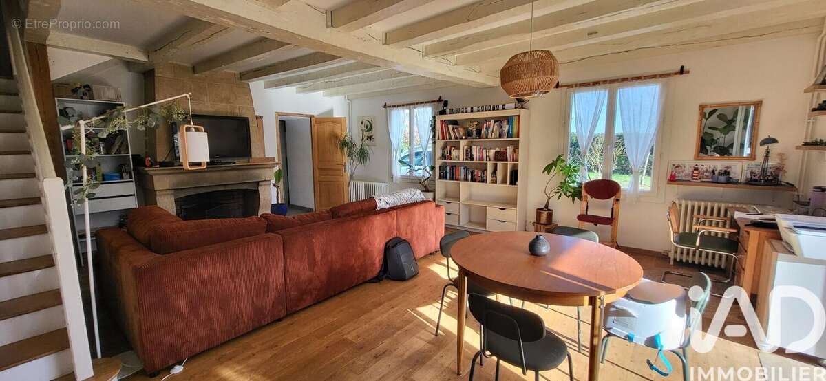 Photo 2 - Maison à REUGNY