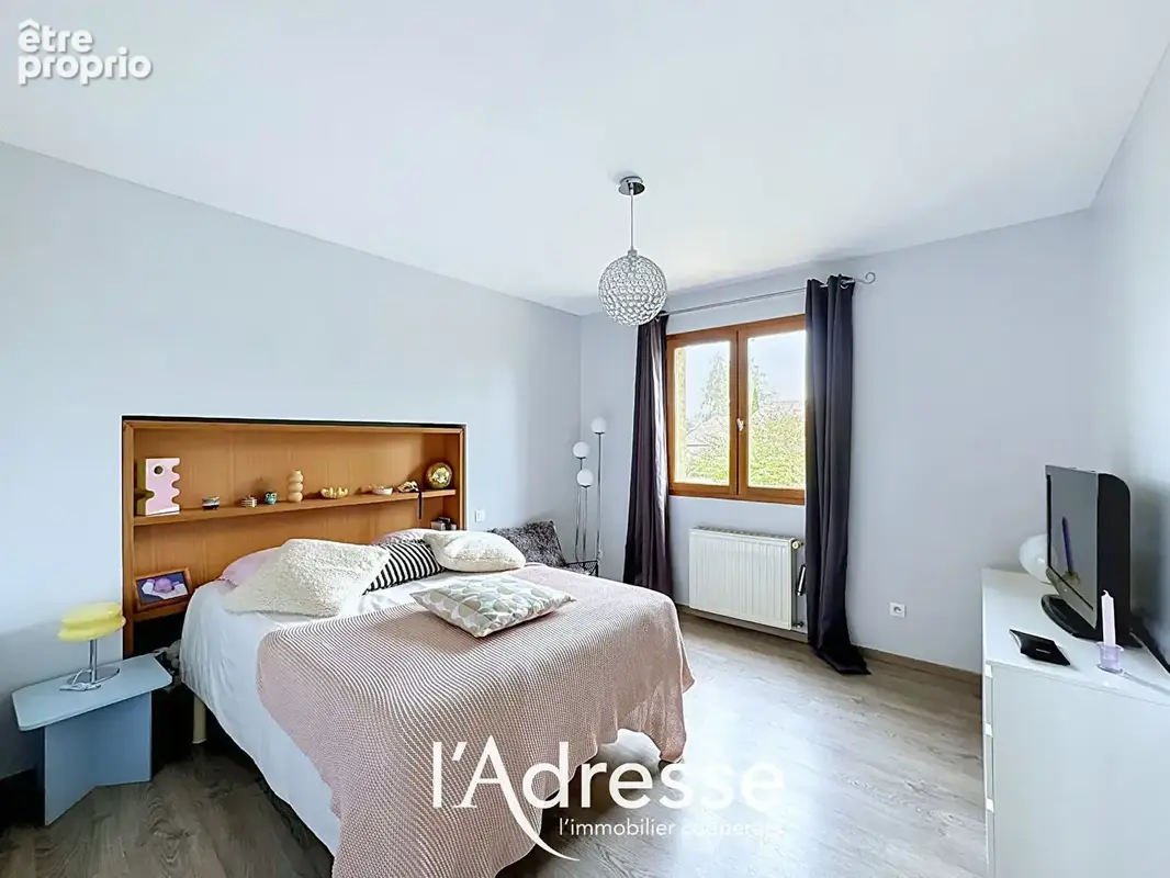Exclusivité l'Adresse Immobilier - Tournefeuille - Maison T7 de 147m² avec piscine sur une parcelle de 1063 m2 - photo 13
