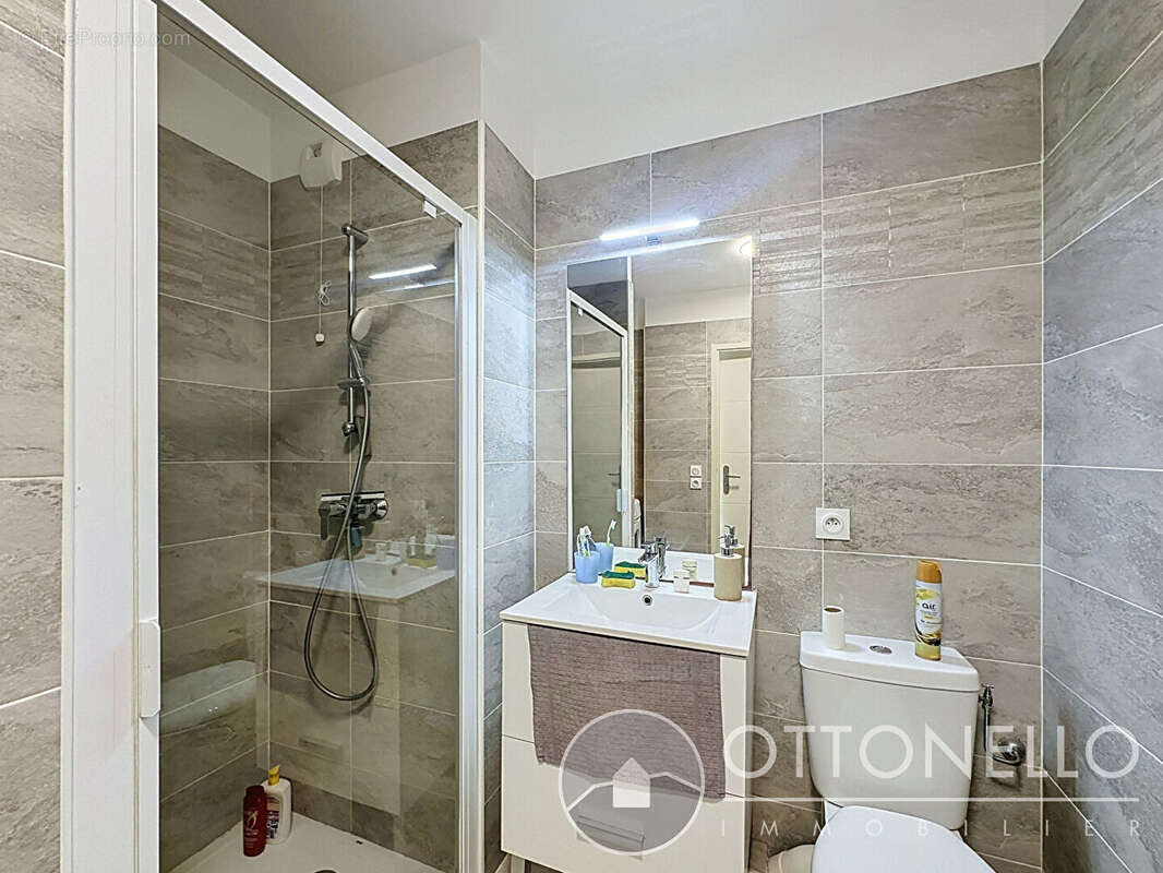 Appartement à PUGET-SUR-ARGENS