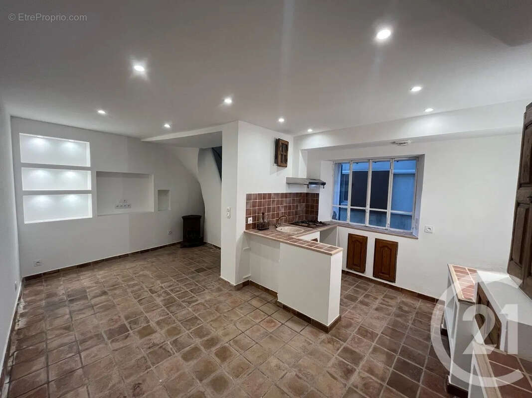 Maison à LA VALETTE-DU-VAR