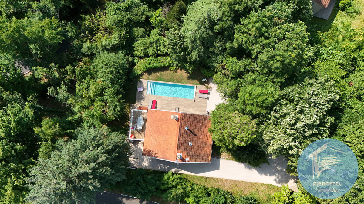 Maison à TASSIN-LA-DEMI-LUNE