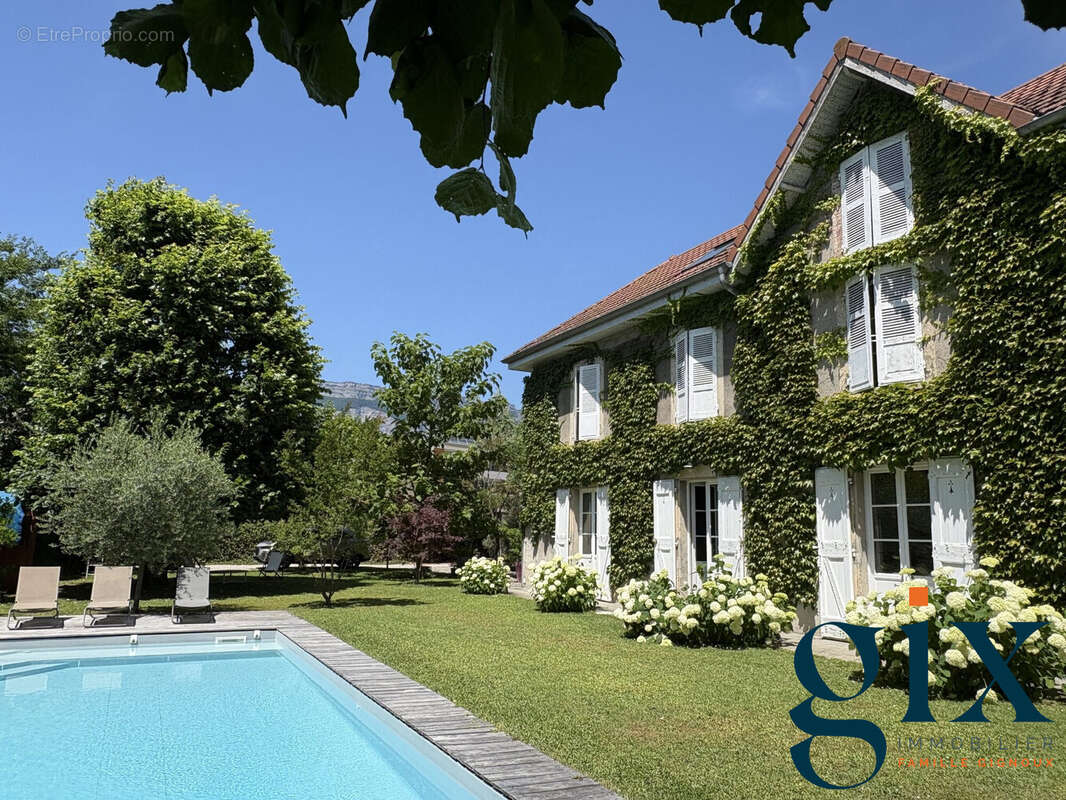 Maison à GIERES