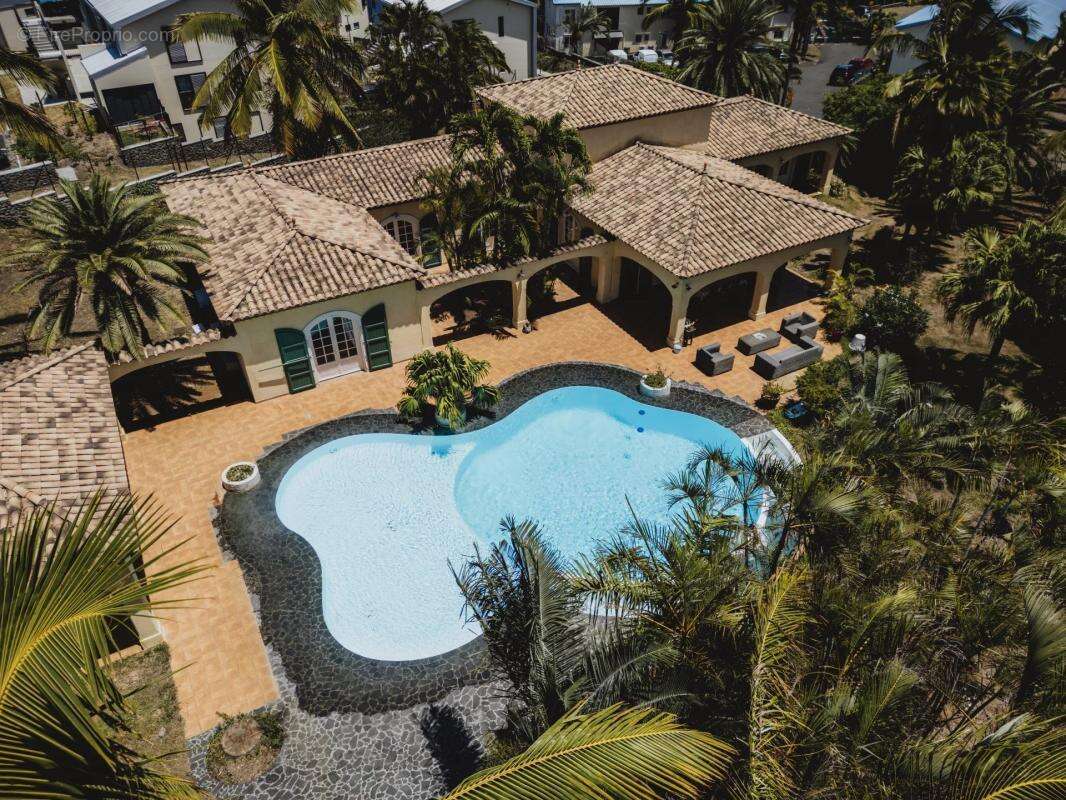 Maison à SAINT-PIERRE