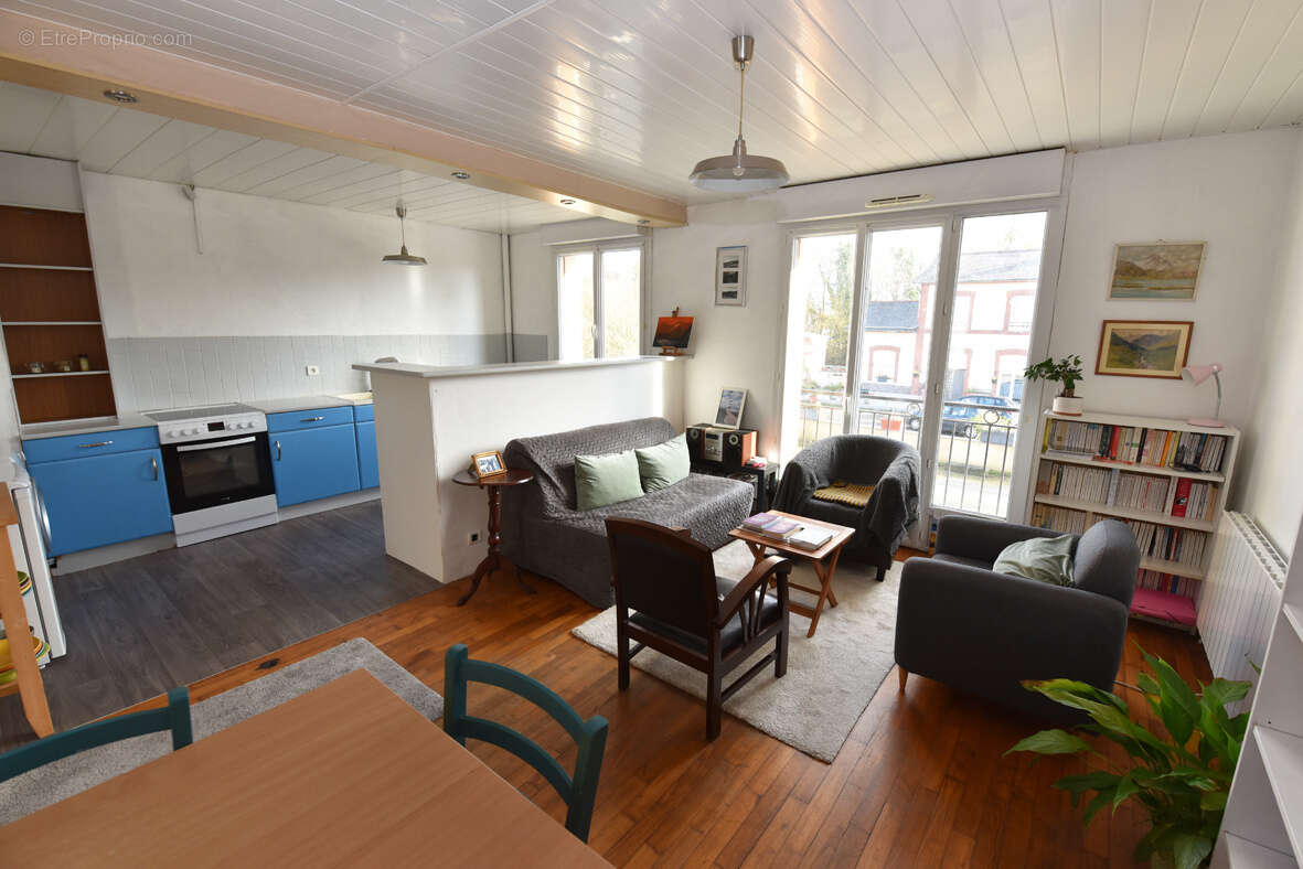 Appartement à SAINT-MEEN-LE-GRAND