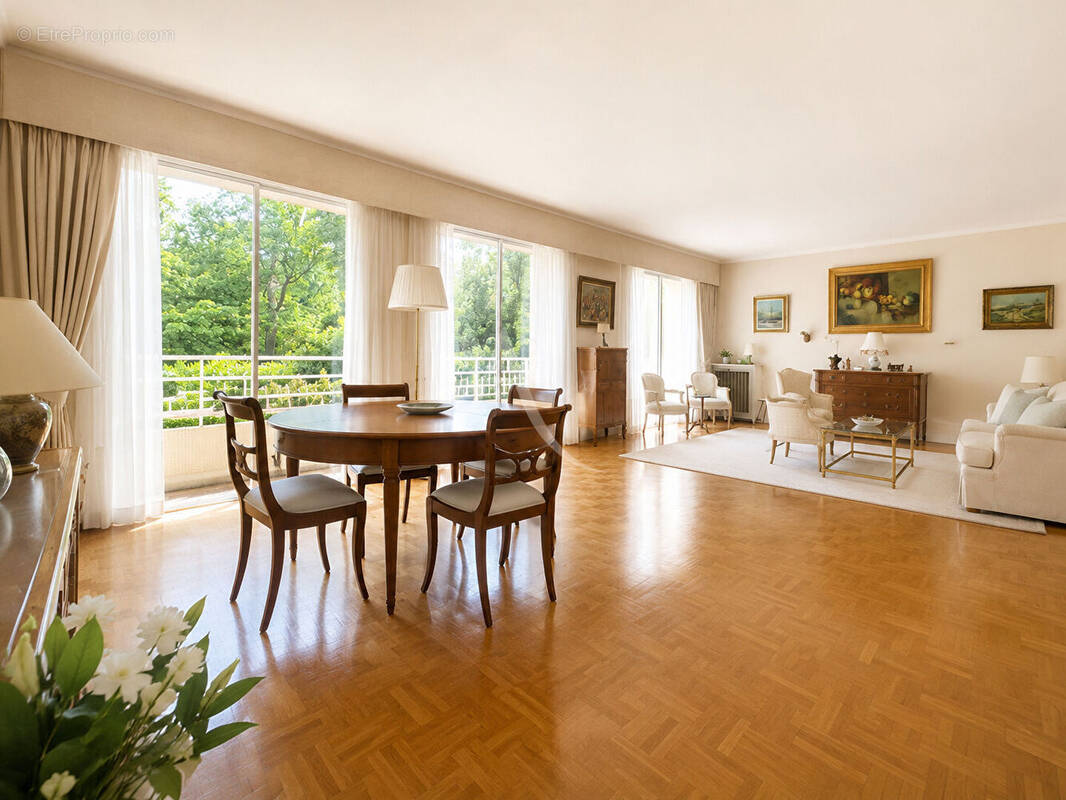 Appartement à FONTENAY-SOUS-BOIS