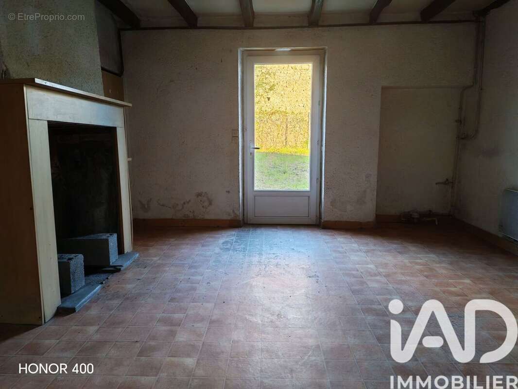 Maison 75 m² à Saint-Aubin-Du-Plain  - photo 4