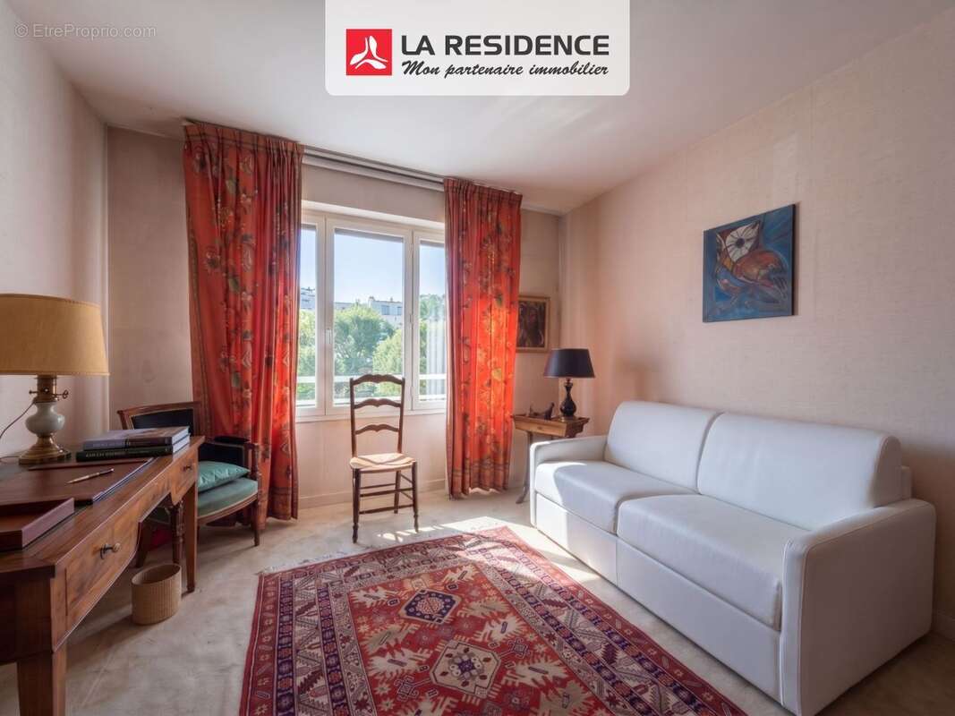 Appartement 70 m² à Chatou  - photo 8