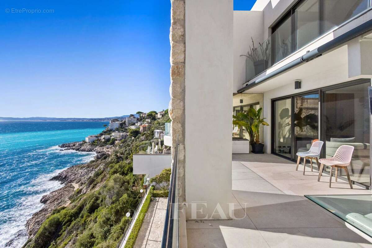 Nice - Exceptionnel appartement face à la mer - photo 8