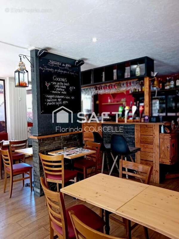 Photo 6 - Commerce à THONES