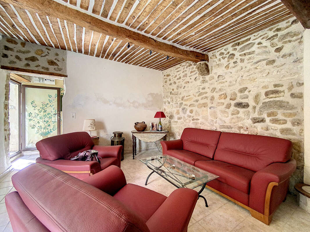 Maison à LA MOTTE-D'AIGUES
