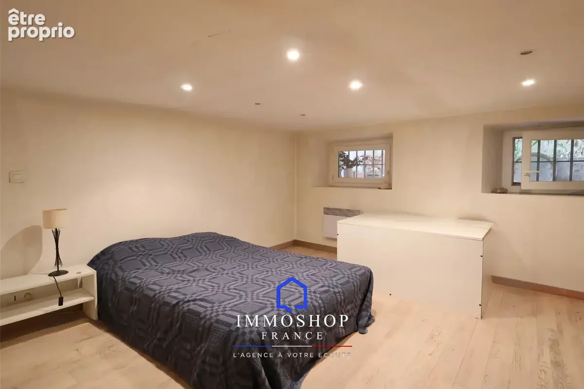 Loft 104 m2 - Quartier Saint-Charles (13001) - photo 4