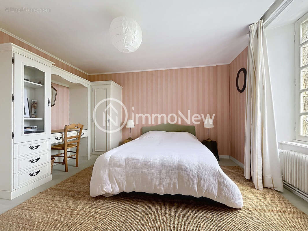 Un ancien manoir des années 1858 avec un terrain de plus de 6000m2 - photo 23