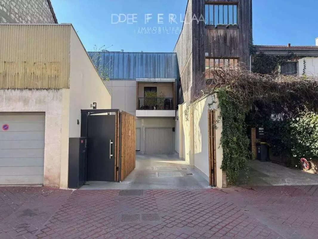 Parking à MONTROUGE