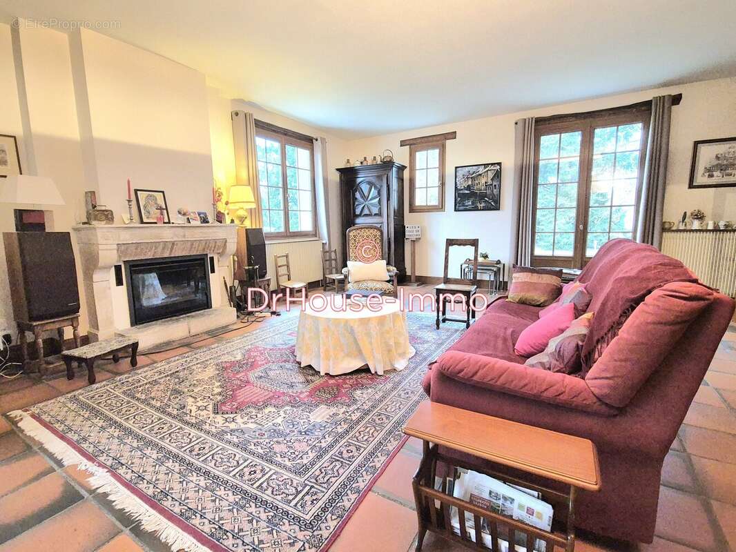 Maison à DRACY-LE-FORT