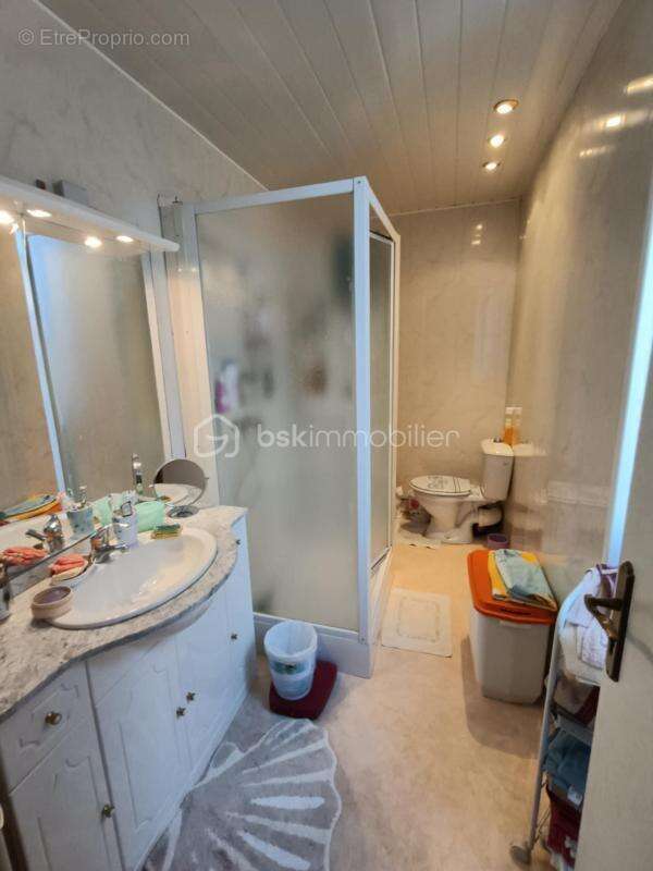 Vends Maison de 81 m2, à 2 pas du Centre Ville de Belvès, avec Cour / Patio - photo 10