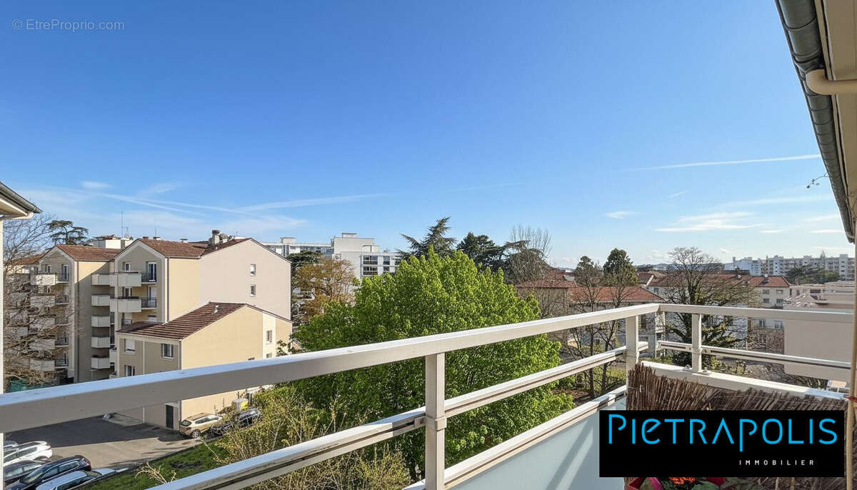 Appartement à LYON-5E