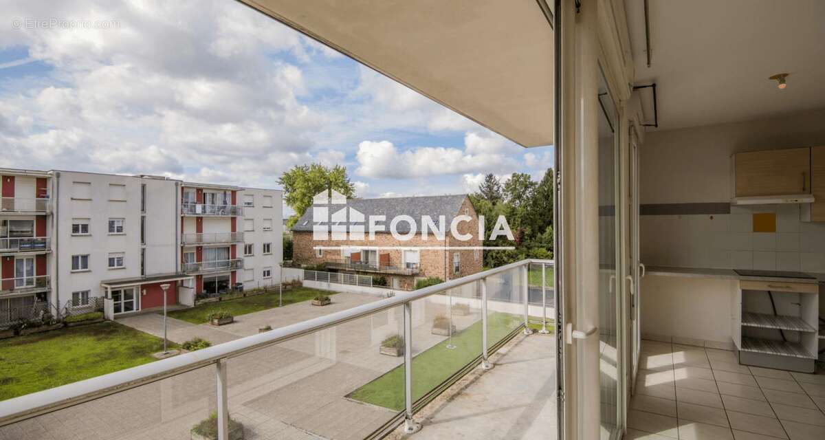 Appartement à LUC-LA-PRIMAUBE