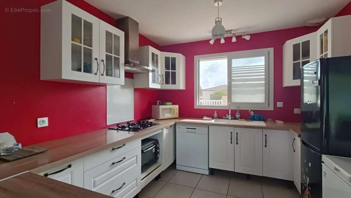 Maison à NEUVILLE-DE-POITOU