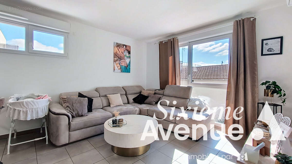Appartement à VENISSIEUX