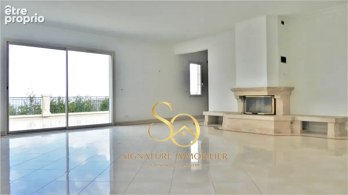 Photo Maison à Chavot-Courcourt au prix de 832 000€