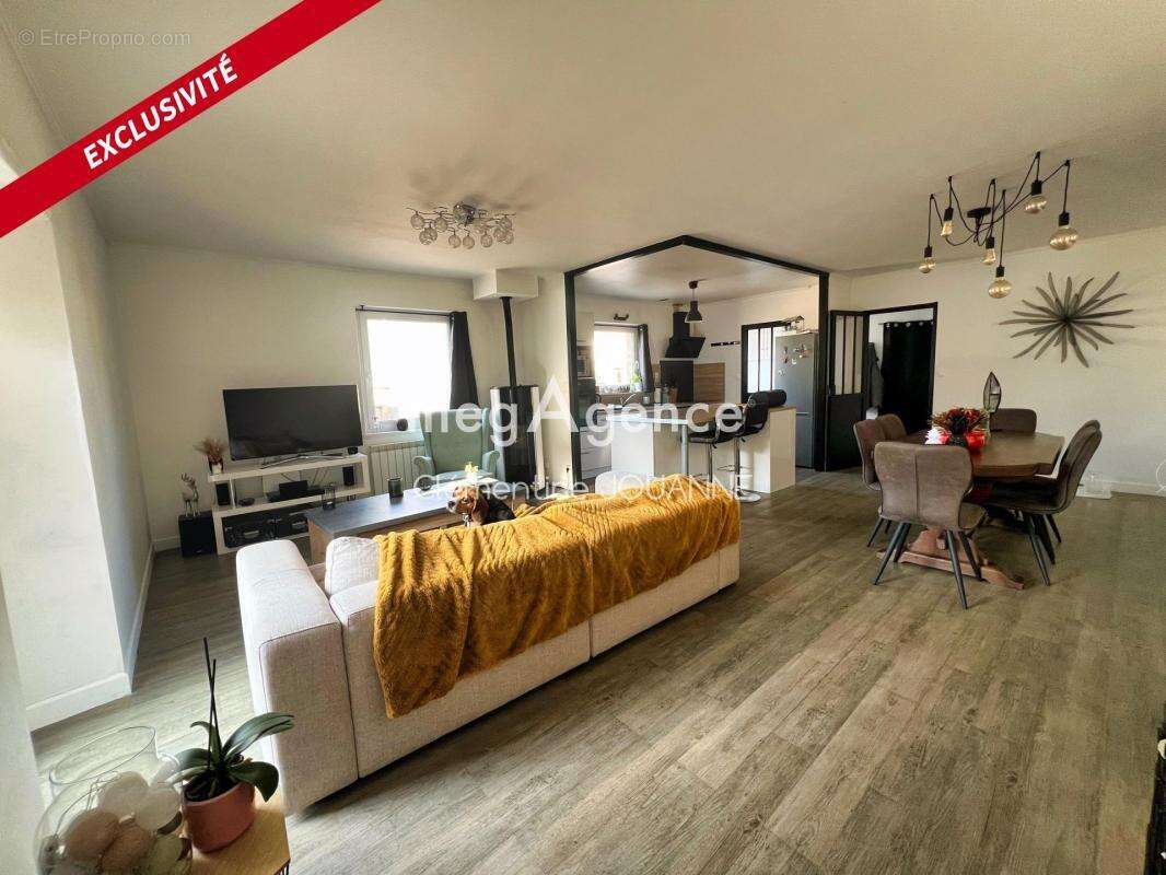 Maison à BEAUMONT-HAGUE