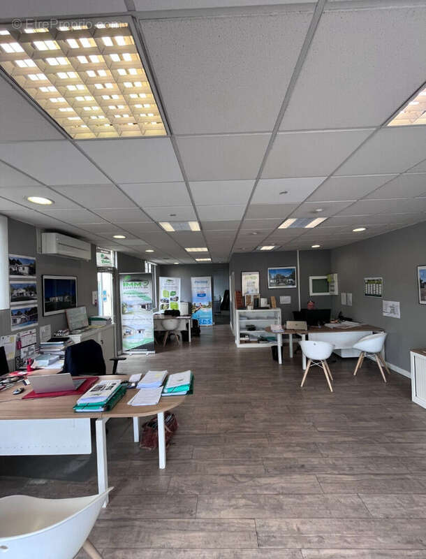 Commerce à CADAUJAC