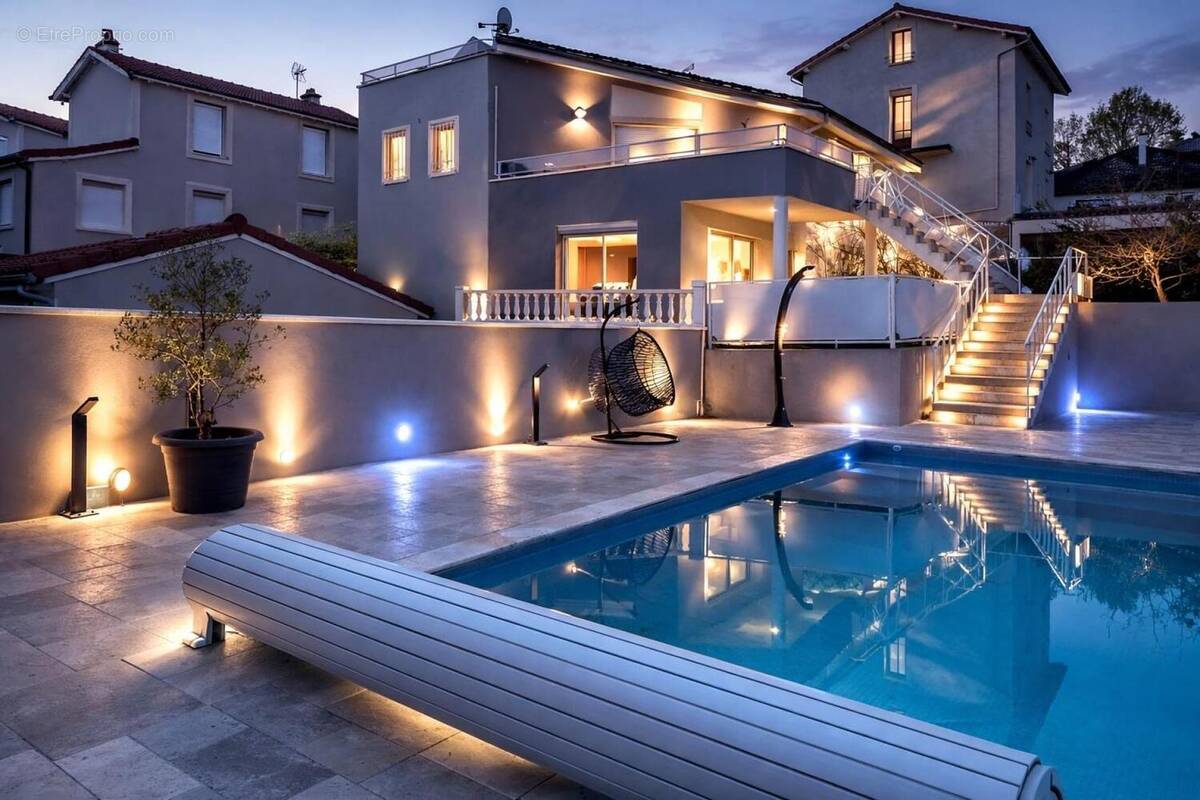 Photo 1 - Maison à SAINT-CHAMOND