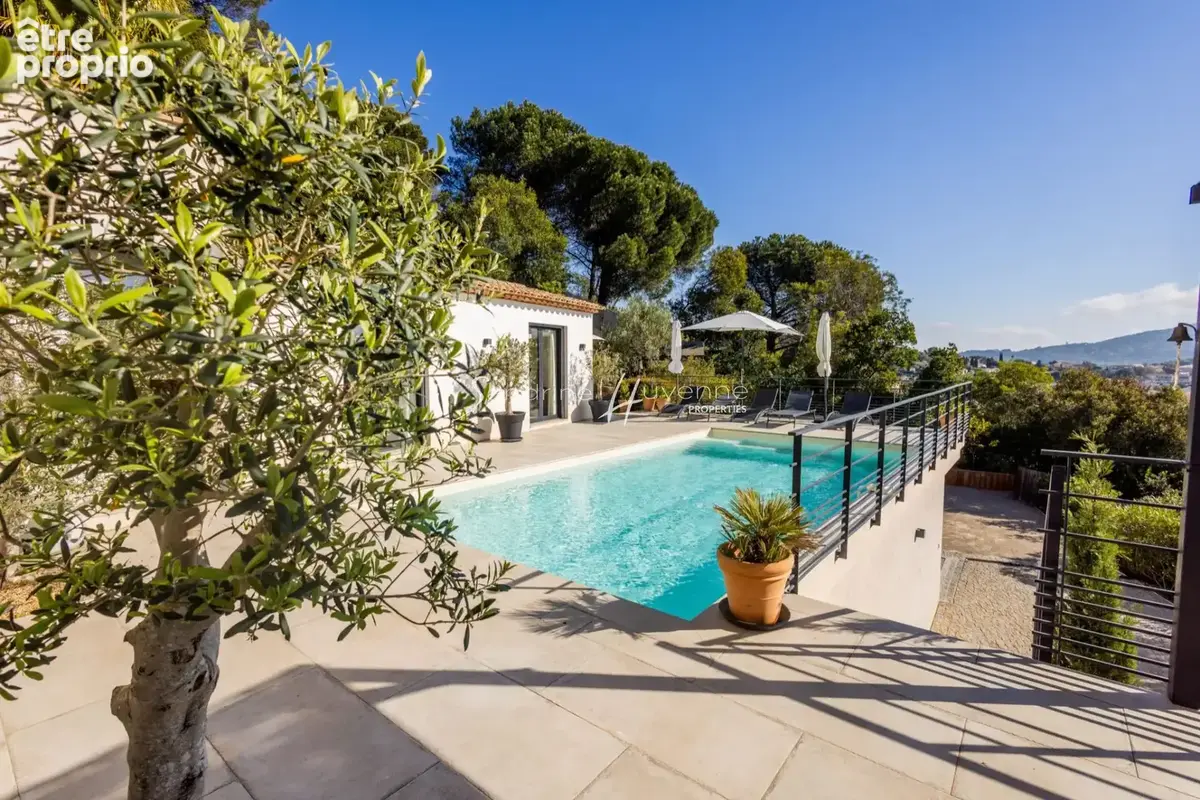 Maison 6 pièces 185 m² à vendre à La Croix-Valmer (83420) - photo 5