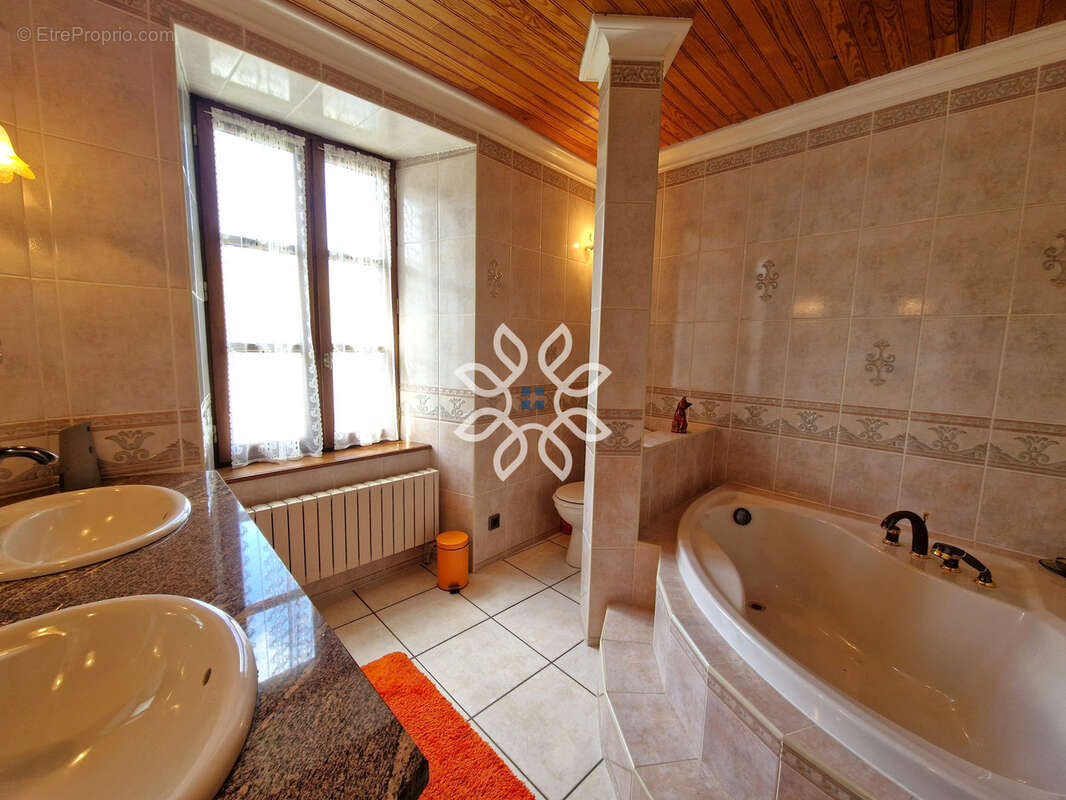 Maison à PEYRUSSE