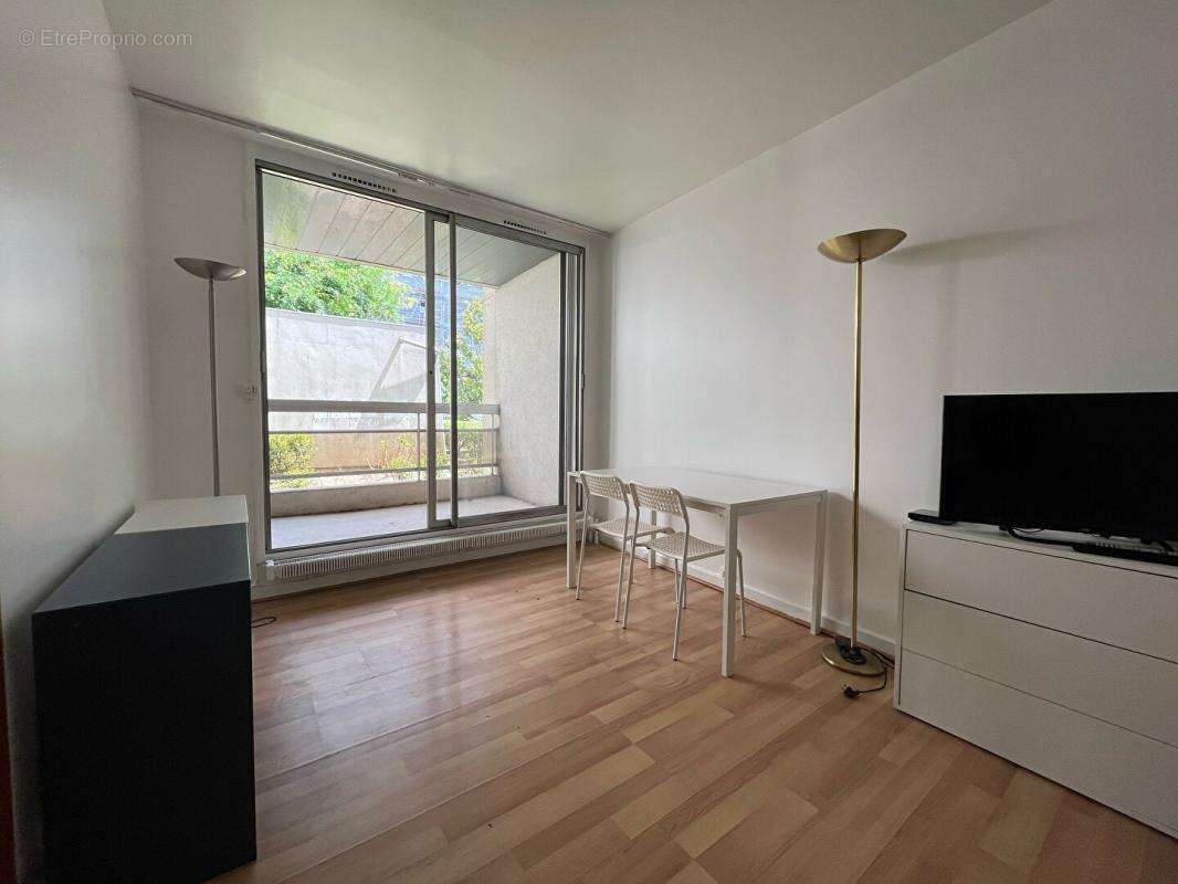 Appartement à PARIS-12E