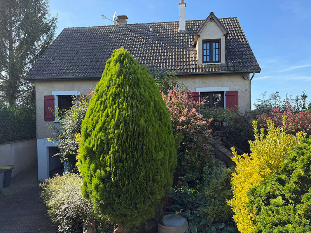 Maison à LIXY