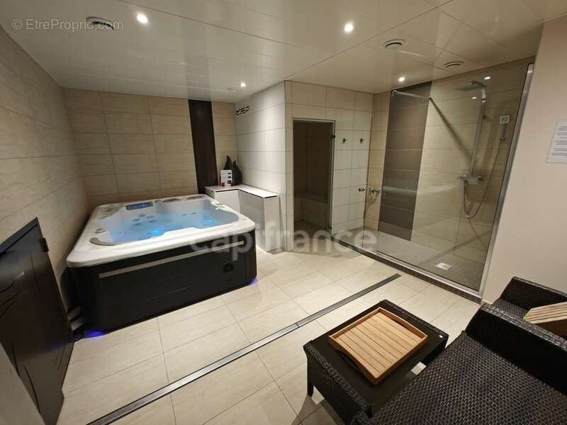 Commerce à BREUILLET