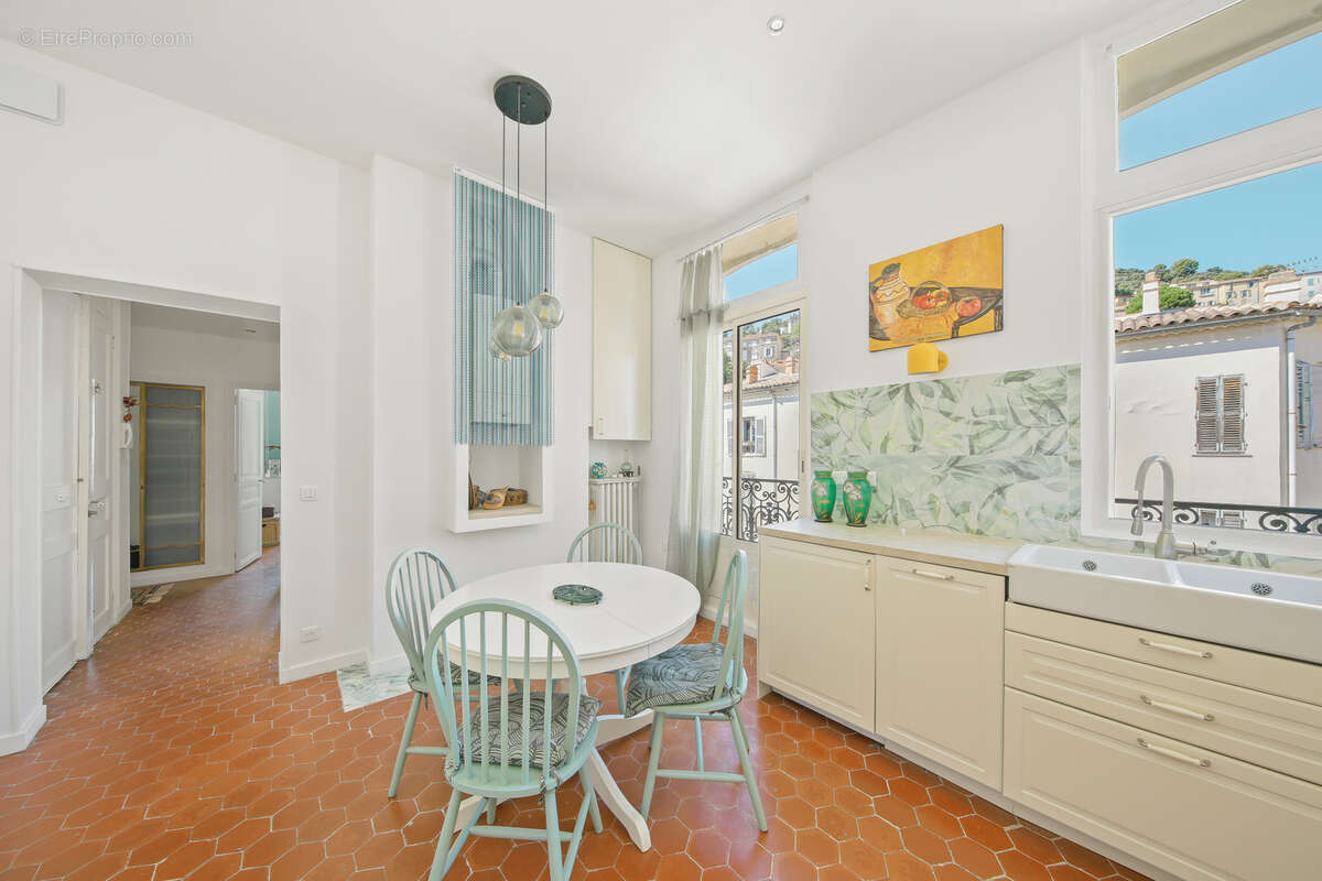 Appartement à HYERES