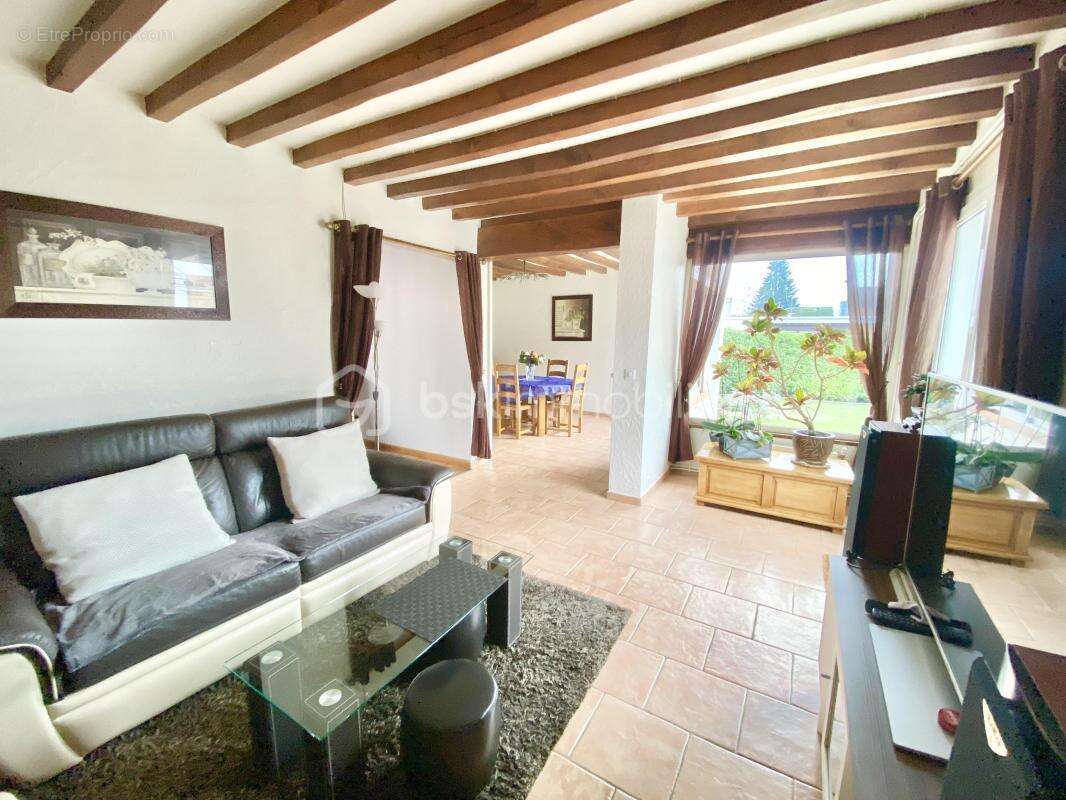 Jolie maison de plain-pied de 146 m² avec jardin de 390 m² au calme - photo 3