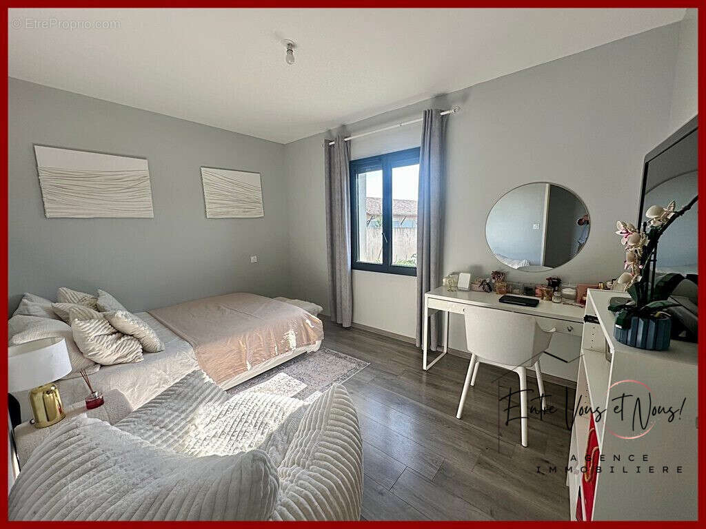 Maison 163 m² à Langon  - photo 9