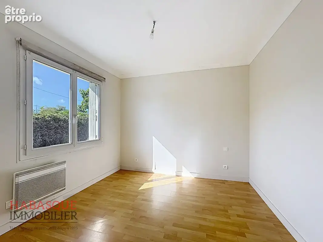 Maison de plain-pied à vendre à Ploudaniel - photo 4