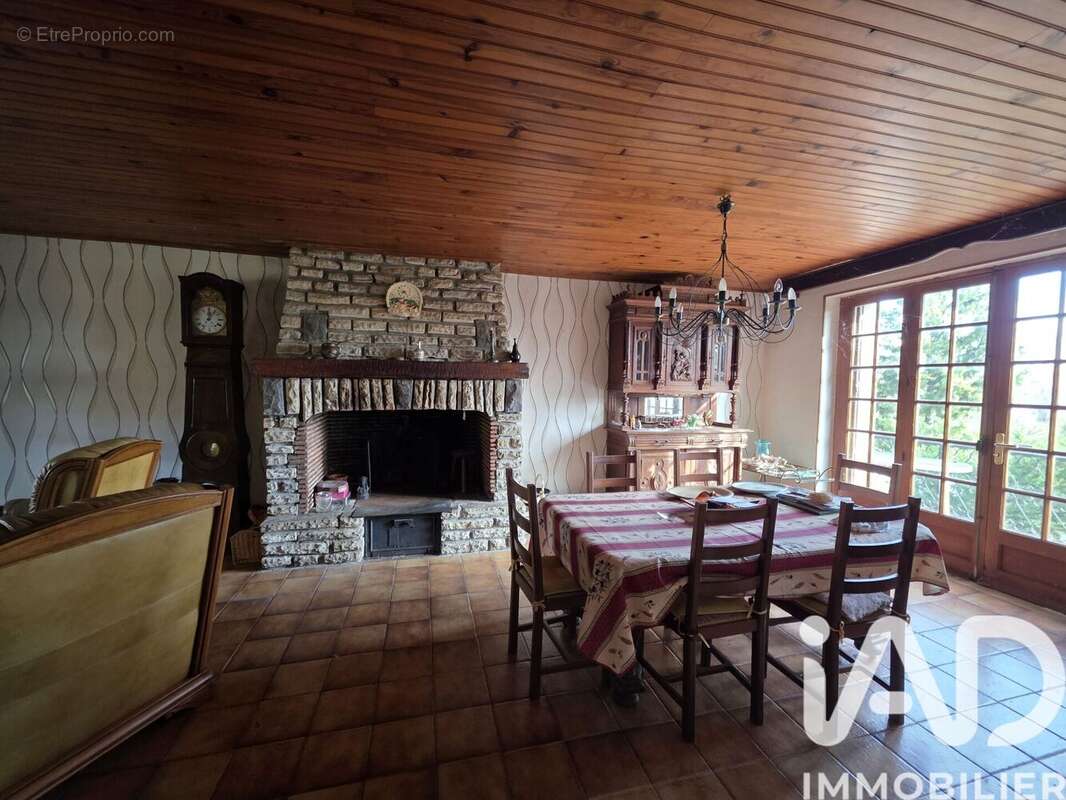 Photo 7 - Maison à SURGY