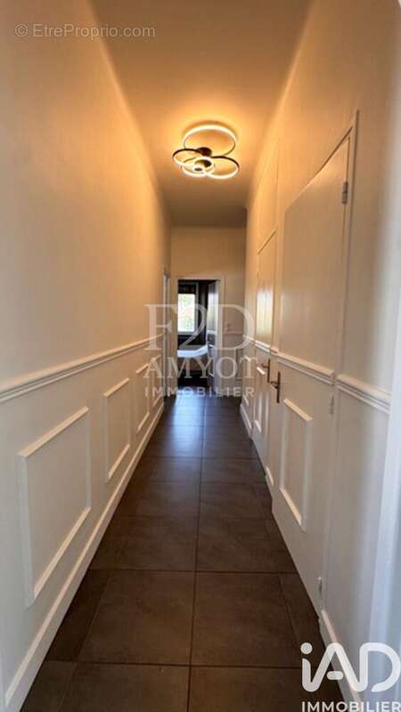 Photo 5 - Appartement à SAINT-LAURENT-DU-VAR