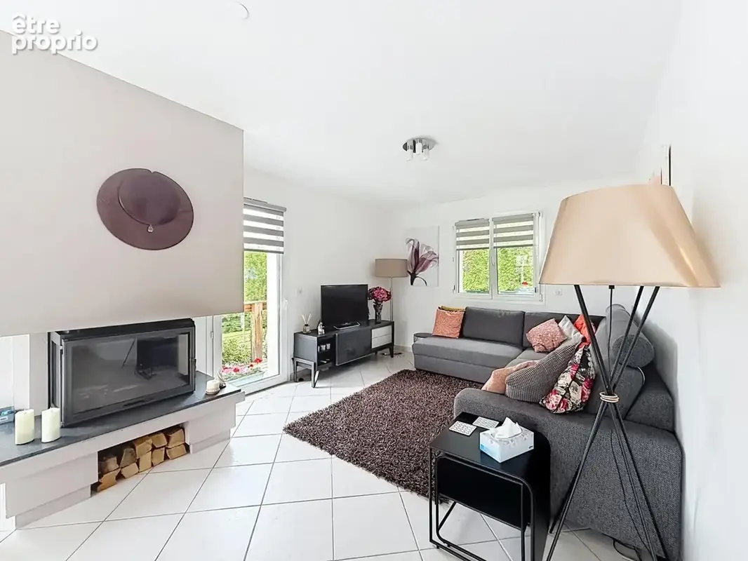 Maison familiale T5 de 190 m² avec jardin arboré, vue Salève & Jura COLLONGES SOUS SALEVE (74) - photo 6