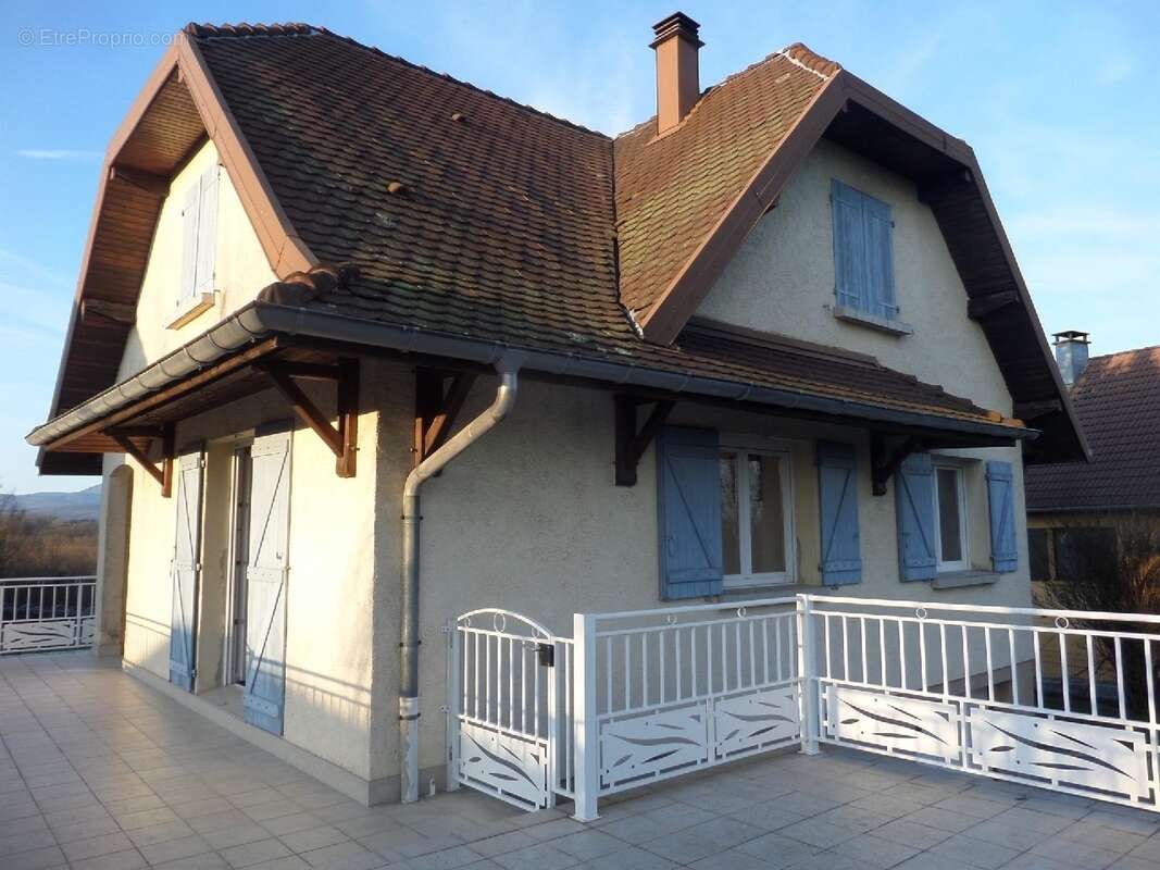 Maison à CHALONVILLARS