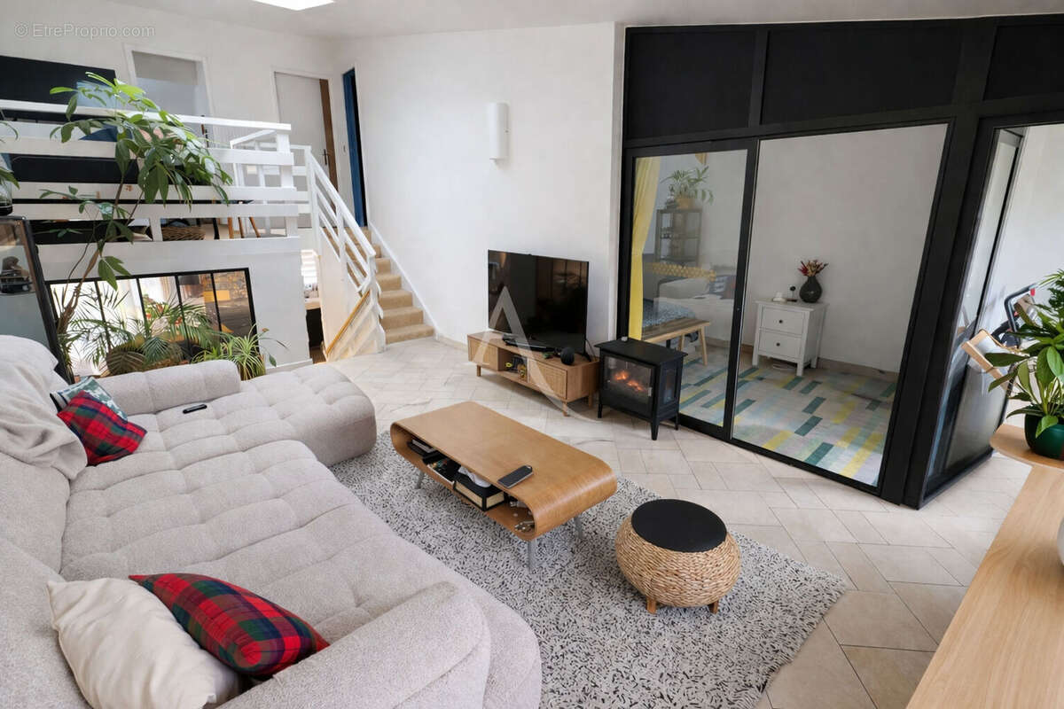 Appartement à TORCY