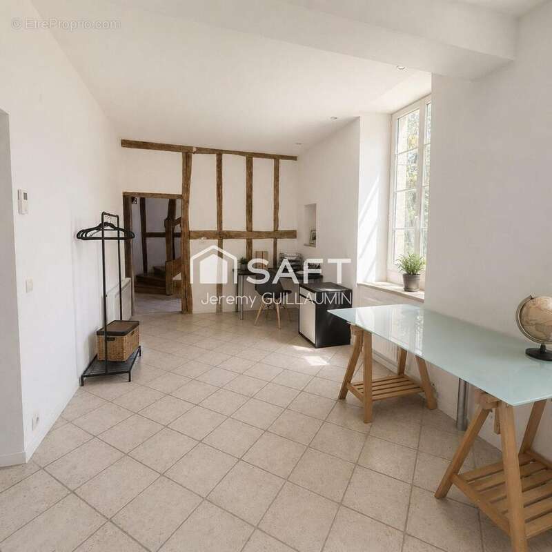 Maison 285 m² à Rongeres  - photo 5
