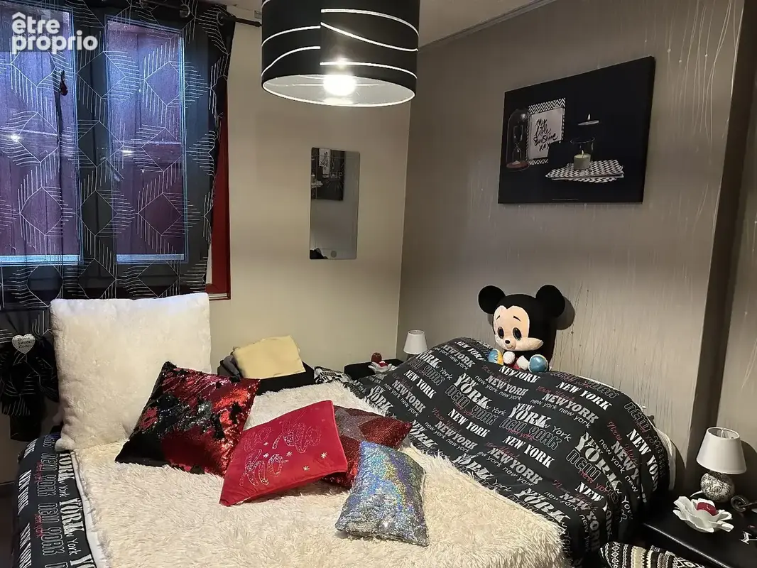 Centre ville, maison T4, habitable sur deux niveaux . - photo 6