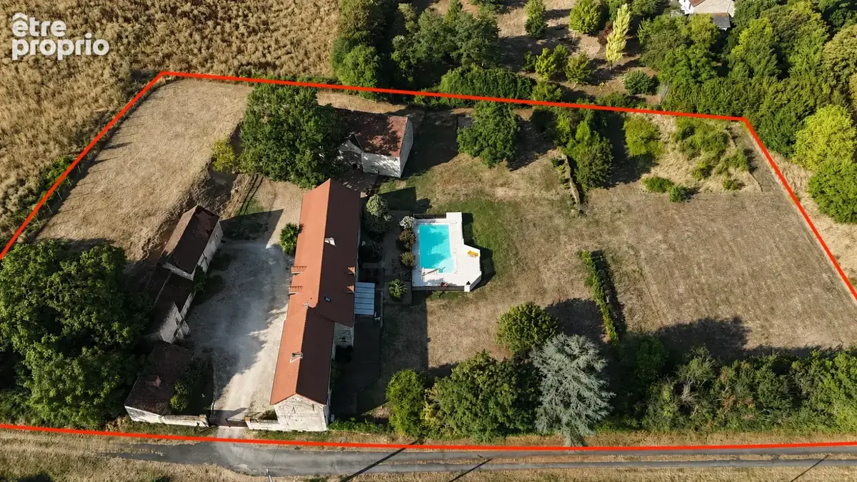 Propriété de charme de 263m2, avec piscine et activité de chambres d’hôtes - photo 20