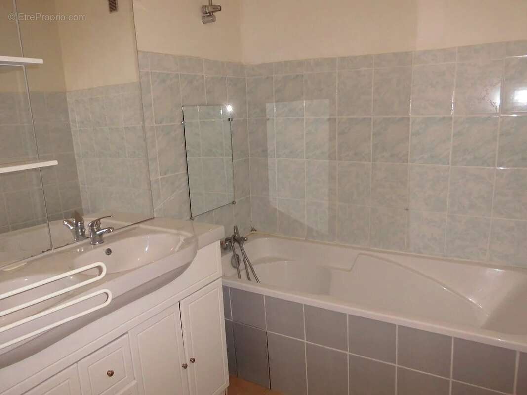 Appartement à MARSEILLE-15E