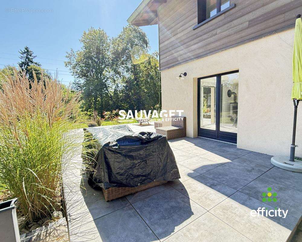 Maison à THORENS-GLIERES