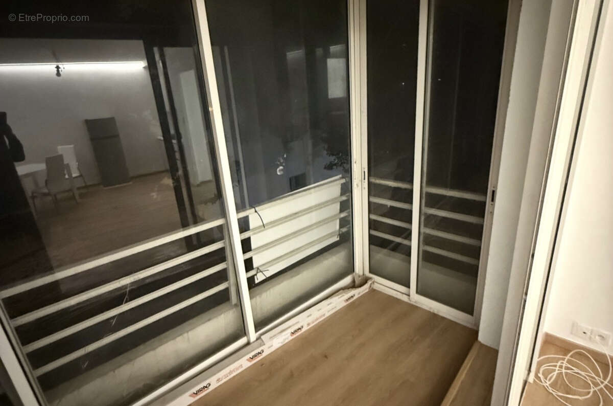 Appartement à VALLAURIS