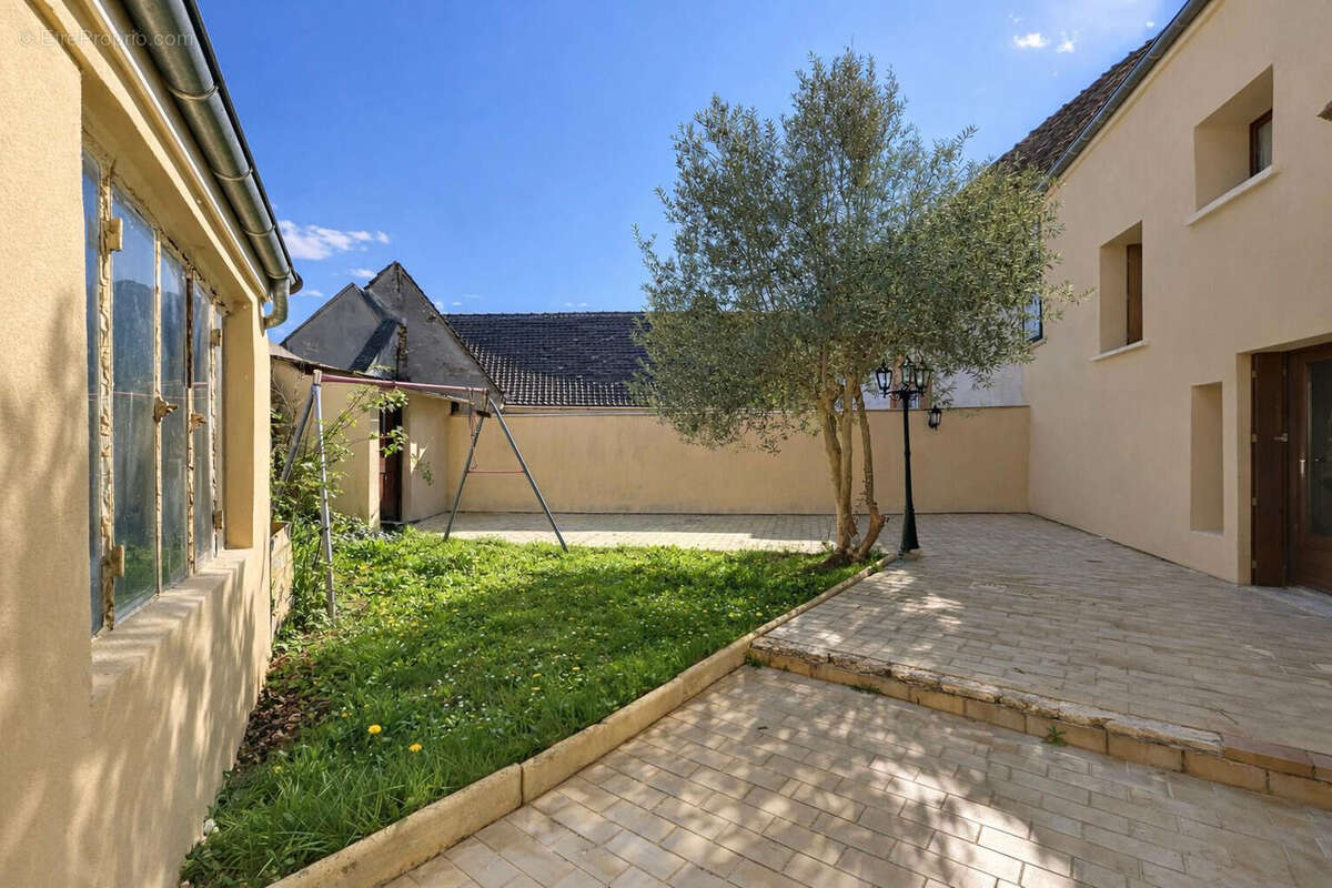 Maison à FONTENAY-EN-PARISIS